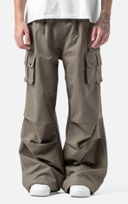 Baggy Cargo Stacked Pant